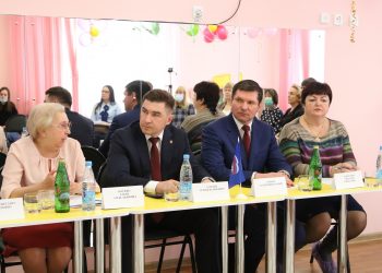 «Единая Россия» и Минпросвещения выработали меры, которые гарантируют выполнение программы капремонта школ