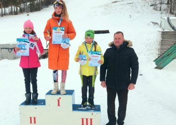 Пять медалей завоевали лыжники Трёхгорного на соревнованиях в честь юбилея спортивной школы