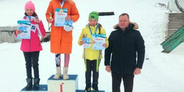 Пять медалей завоевали лыжники Трёхгорного на соревнованиях в честь юбилея спортивной школы