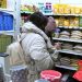 Активисты «Народного контроля» из «Единой России» проверили цены на продукты в магазинах Трёхгорного
