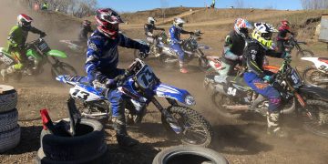 Мотокроссмены Трёхгорного открыли летний сезон