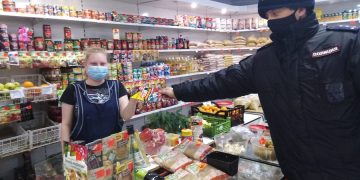 Полицейские продолжают разъяснять жителям Трёхгорного, как защититься от мошенников