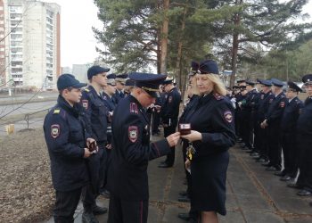 Полицейские Трёхгорного перешли на летнюю форму одежды