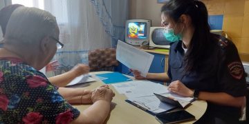 В Трёхгорном сотрудники отделения по вопросам миграции выезжают на дом к маломобильным гражданам