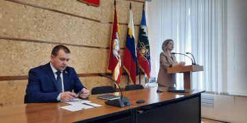 Депутаты Трёхгорного обсудили проблему бездомных животных и соблюдения правил выгула собак