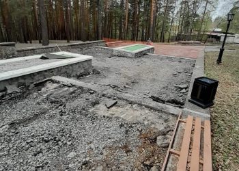 В Трёхгорном меняют дорожное покрытие на аллее Славы