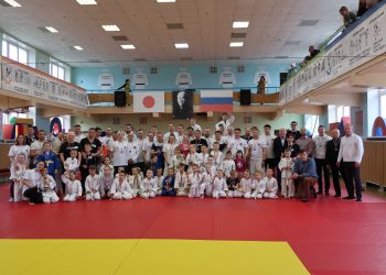 Семьи Яхиных и Тетериных стали победителями и призёрами соревнований «Семья чемпионов»