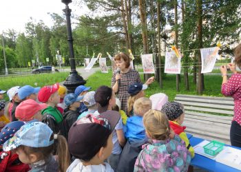 Библиотекари провели для детей патриотическую акцию «Лента памяти»