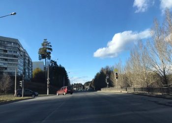 В Трёхгорном дорожные рабочие, нанося разметку, ввели в заблуждение автомобилистов