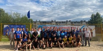 В Трёхгорном проходит первенство города и ПСЗ по пляжному волейболу
