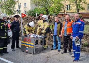 В организациях Трёхгорного огнеборцы проводят учения