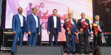 Трём жителям Трёхгорного присвоено звание «Почётный гражданин города»