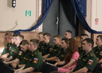 В соединении 12 Главного управления Челябинской области прошло чествование выпускников-лейтенантов 2022 года