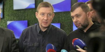 «Единая Россия» открыла региональные отделения в ДНР и ЛНР