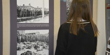 В Трёхгорном работает выставка «Холокост» (12+)