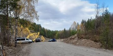 Работы по устройству временного проезда через ручей Бахтияров близятся к завершению