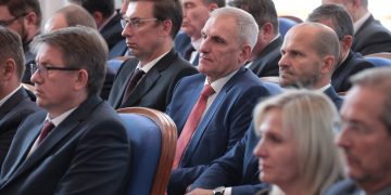 Руководители муниципалитетов будут действовать в тандеме с военными комиссарами