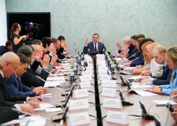 Социальный рост: Бюджет 2023-2025 принят в основном чтении с поправками «Единой России»