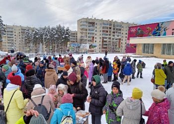 60 тысяч рублей собрали в Трёхгорном во время благотворительной ярмарки