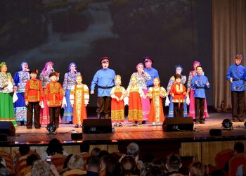 Народный коллектив ансамбль народной песни «Морошка» отметил 15-летний юбилей