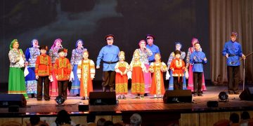 Народный коллектив ансамбль народной песни «Морошка» отметил 15-летний юбилей