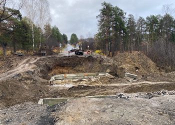 Подрядчик дал обязательства 3 ноября возобновить строительство моста через ручей Смольный