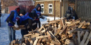 Состоялись как граждане России: руководство «Единой России» поблагодарило активистов МГЕР и «Волонтёрской Роты» за добровольчество