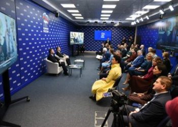 «Единая Россия» в свой День рождения поблагодарила волонтёров и благотворителей, которые участвуют в гуманитарной миссии партии