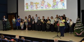 В Международный день инвалидов в Досуговом центре «Утёс» прошло праздничное мероприятие