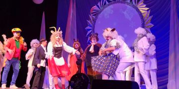 Отличники и активисты Трёхгорного первыми посмотрели новогоднюю сказку