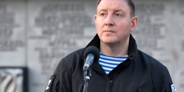 «Единая Россия» обеспечит всех участников СВО правом бесплатно отправлять письма домой