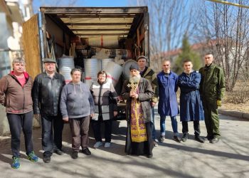 Волонтёры Трёхгорного отправили на фронт посылки от горожан