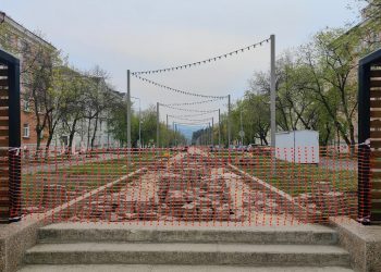 В Трёхгорном благоустраивают аллею Ленина