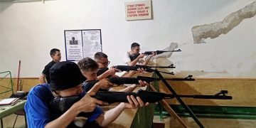 Десятиклассники прошли военную подготовку