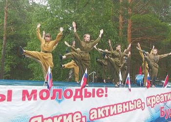 Волонтёры и военнослужащие организовали концерт в поддержку участников СВО