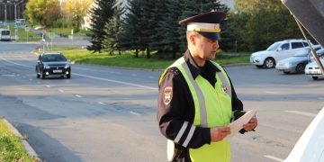 В Трёхгорном водитель такси сел за руль в нетрезвом виде