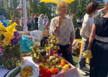 Разгуляй, Трёхгорный: жители города отметили праздник урожая