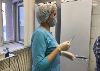 В Трёхгорном продолжается вакцинация против гриппа