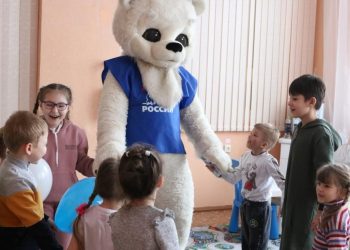  «Единая Россия» запустила Всероссийскую благотворительную акцию «Коробка храбрости»