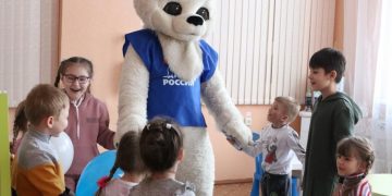  «Единая Россия» запустила Всероссийскую благотворительную акцию «Коробка храбрости»