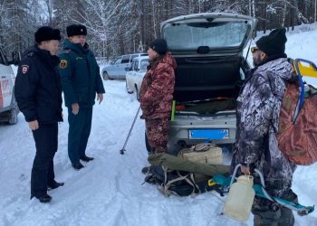 Рыбаков Трехгорного предупредили об опасности выхода на лед