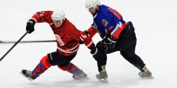 «Трехгорный» вырвал победу в последнем периоде