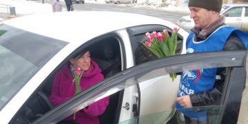 «Единая Россия» поздравит женщин с 8 марта по всей стране