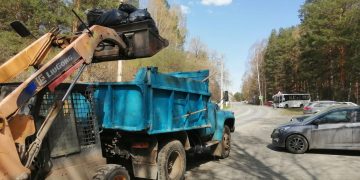В Трёхгорном продолжается весенняя уборка города
