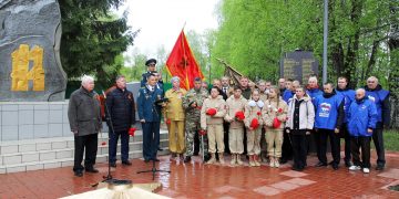 «Единая Россия»: Вечные огни зажглись на 22 мемориальных комплексах в 11 регионах