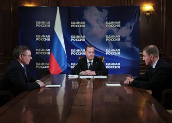 Председатель «Единой России» Дмитрий Медведев назначил полпреда Президента в Уральском федеральном округе Владимира Якушева врио секретаря Генсовета партии