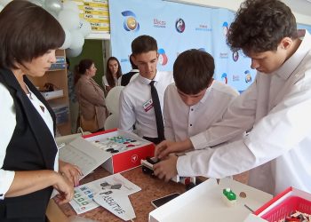 В школе №110 открылся Центр образования естественно-научной и технологической направленностей «Точка роста»