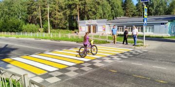 «Единая Россия» запустила проект, направленный на повышение безопасности передвижения детей и их родителей вблизи образовательных учреждений