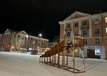 В Трехгорном устанавливают горки по новым правилам