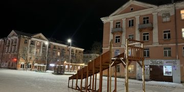 В Трехгорном устанавливают горки по новым правилам